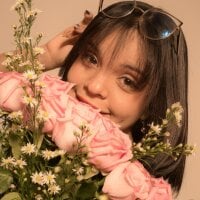 Clara_Luu অবতার ছবি