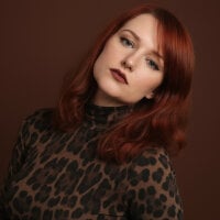 OhLadyPlease webcam model