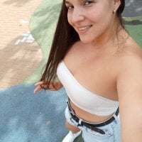 Bellezaaa's Offline Chat Room