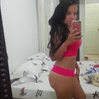Sofia_Vee's Offline Chat Room