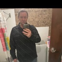 ห้องแชทออฟไลน์ของ MaxCartier