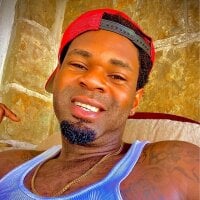 CrookedBeaut webcam model