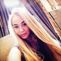 MikaMaria69's Offline Chat Room