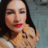 laurahotdirty webcam