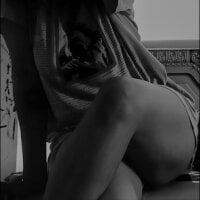 CUTY__BEAUTY's Offline Chat Room