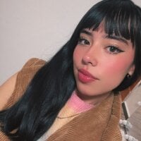Laura18_pinkLive Webcam