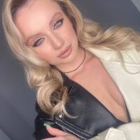 MaryWays_ fully nude on webcam for live porn video chat