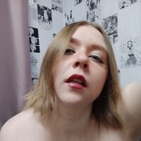 Sweetykittensss webcam