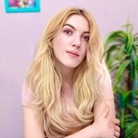 Diamond_Val Adlı Modelin Çevrimdışı Sohbet Odası