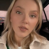 Velma_Shane's Offline Chat Room