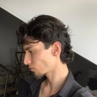 Amoravis123 webcam model