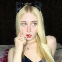 PollyVale webcam model