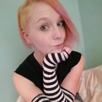 mollyrockit's Offline Chat Room