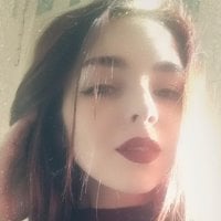 Alisia_Kissy's Offline Chat Room