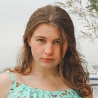 Valerie_Birkin's Offline Chat Room