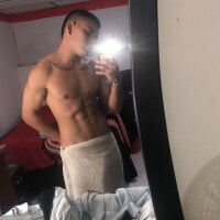 negro1114 webcam model