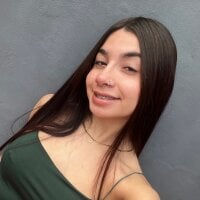 itsnaughtycami's Offline Chat Room