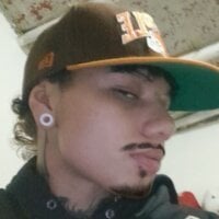 dominic_dark webcam