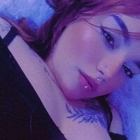 _cuttieita's Offline Chat Room