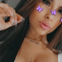 Mia_Hall offline chat-rom