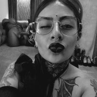 selene_red_