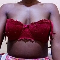 Sweetvishy webcam model