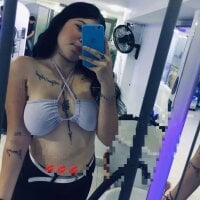 Lola_and_Wolf's Offline Chat Room