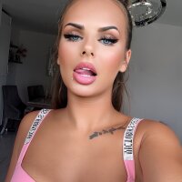 Offline chatovací místnost LolaMae1234