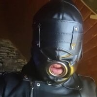 Ledersklave126 webcam