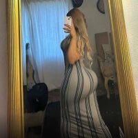 Yara_Bella webcam