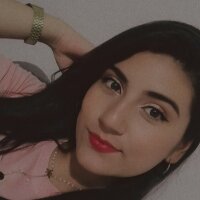 Emilyhot31's Offline Chat Room