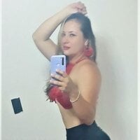 Sharon_White1's Offline Chat Room