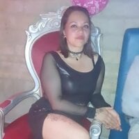 _Alicehills33 webcam model