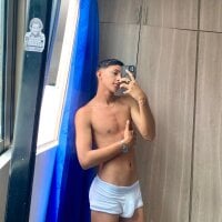 Jamess_blanco webcam model