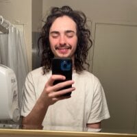 CodyIzzo22 offline chatrum