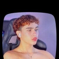 ryan_onFire webcam model