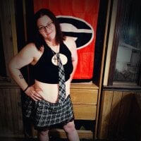 nocomplaints1982's Offline Chat Room