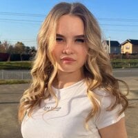 Sandy_Cheeky