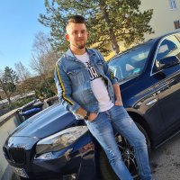 lucian1998223 Adlı Modelin Çevrimdışı Sohbet Odası