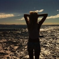 Eva_Sweet's Offline Chat Room