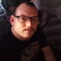 hinerman_86b's Offline Chat Room