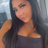 KinkyLatinaCa webcam