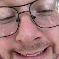 ilikegrapesinmyforeskin webcam