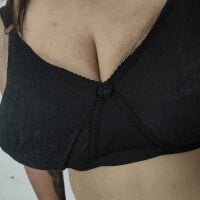 urjiya webcam model