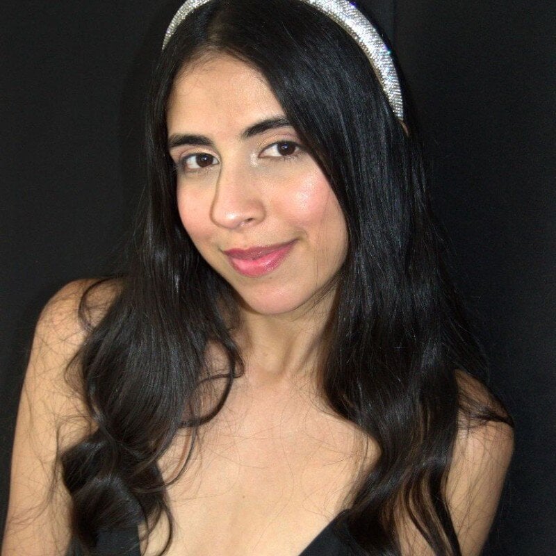 anna_alvarez's Stripchat show and profile