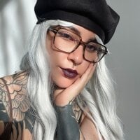 BellaVeil webcam model