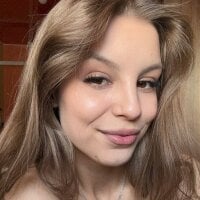 OliviaJ0nes webcam