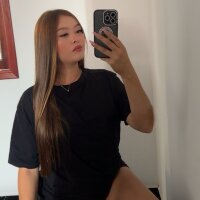 HannahPink_'s Offline Chat Room