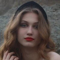 MarthaSmitht Adlı Modelin Çevrimdışı Sohbet Odası