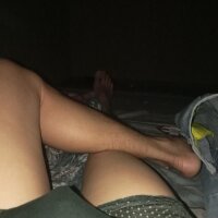 nuhongsomelike's Offline Chat Room